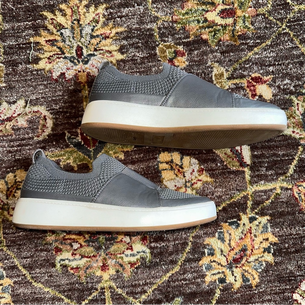 Susina “Edina” Slip On Sneakers 8.5
